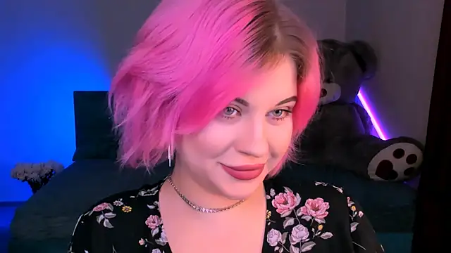 Snapshot of evaharve chatting on 5, 1, 2025 evaharve online show from 5, 1, 2025