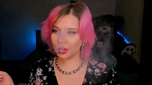 Snapshot of evaharve chatting on 1, 2, 2025 evaharve online show from 1, 2, 2025