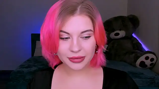 Snapshot of evaharve chatting on 5, 3, 2025 evaharve online show from 5, 3, 2025