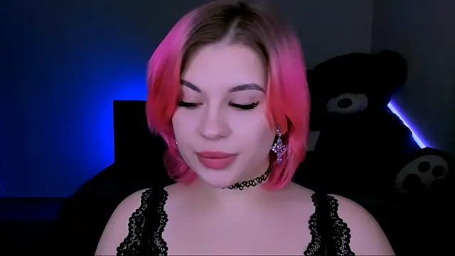 Snapshot of evaharve chatting on 6, 3, 2025 evaharve online show from 6, 3, 2025