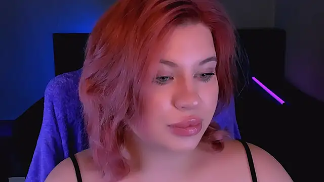 Snapshot of evaharve chatting on 3, 10, 2025 evaharve online show from 3, 10, 2025