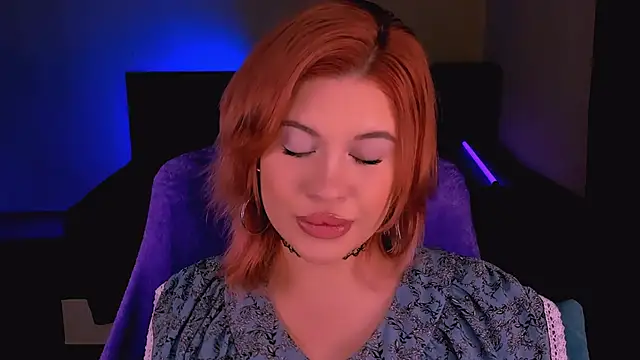 Snapshot of evaharve chatting on 9, 10, 2025 evaharve online show from 9, 10, 2025