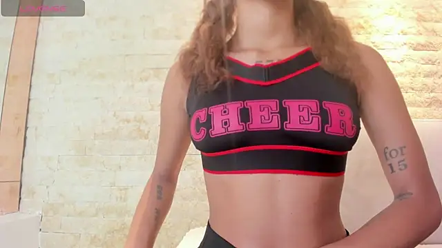 mia roldan  online show from 19, 9, 2025