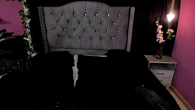 Snapshot of slutty_venus chatting on 27, 2, 2025 slutty venus online show from 27, 2, 2025