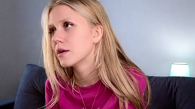 WiloneEsse online show from 5, 3, 2025