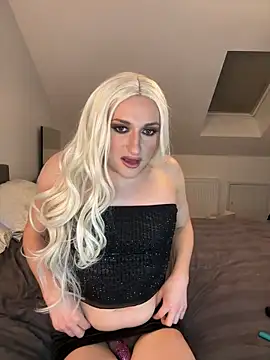 littlebambi26 online show from 13, 5, 2026