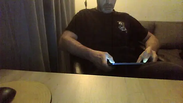 Snapshot of Avamereandmikel chatting on 16, 12, 2024 Avamereandmikel online show from 16, 12, 2024