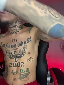 Snapshot of Junihn0 chatting on 3, 2, 2025 Junihn0 online show from 3, 2, 2025