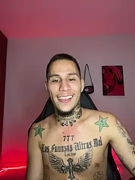 Snapshot of Junihn0 chatting on 4, 2, 2025 Junihn0 online show from 4, 2, 2025