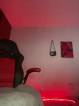 Snapshot of Junihn0 chatting on 5, 2, 2025 Junihn0 online show from 5, 2, 2025