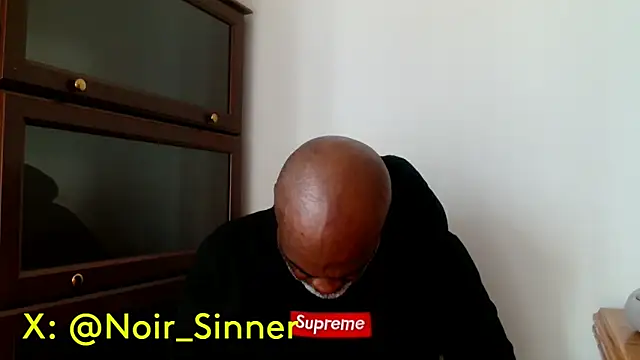 Snapshot of sinnernoir chatting on 26, 4, 2026 sinnernoir online show from 26, 4, 2026