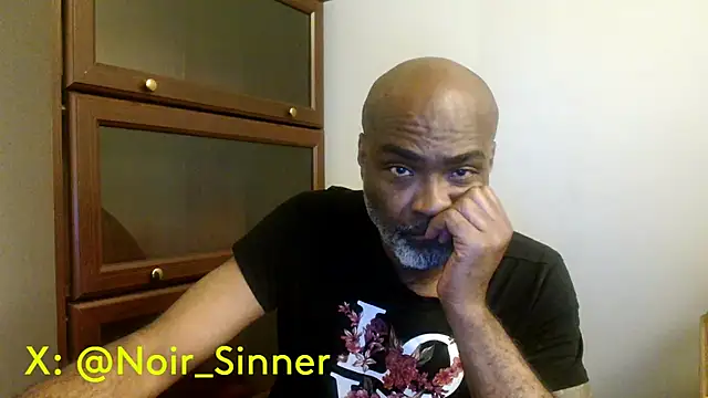 Snapshot of sinnernoir chatting on 5, 5, 2026 sinnernoir online show from 5, 5, 2026