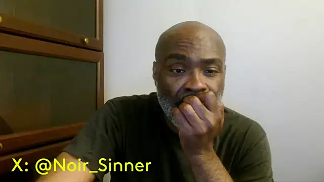 Snapshot of sinnernoir chatting on 10, 5, 2026 sinnernoir online show from 10, 5, 2026