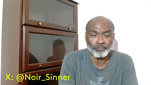 Snapshot of sinnernoir chatting on 12, 5, 2026 sinnernoir online show from 12, 5, 2026