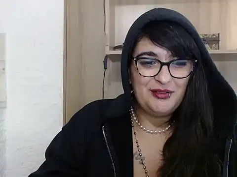 infiernowoman23 online show from 18, 1, 2025