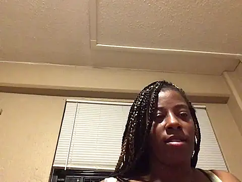 Snapshot of Eboni03 chatting on 13, 12, 2024 Eboni03 online show from 13, 12, 2024
