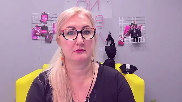 ChristyBrooks online show from 30, 12, 2024