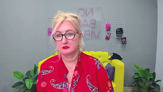 ChristyBrooks online show from 25, 1, 2025