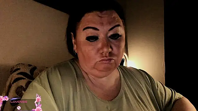 SexxyDreams1 online show from 5, 10, 2025