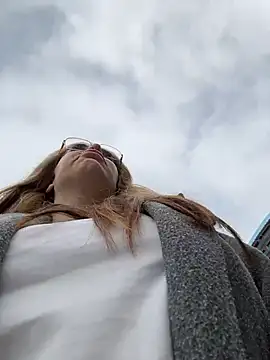 VikiDemi online show from 15, 12, 2025