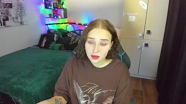 LinaTruly online show from 5, 2, 2026