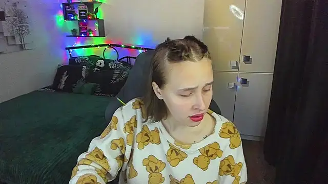 LinaTruly online show from 16, 2, 2026