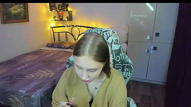 Snapshot of LinaTruly chatting on 11, 6, 2026 LinaTruly online show from 11, 6, 2026