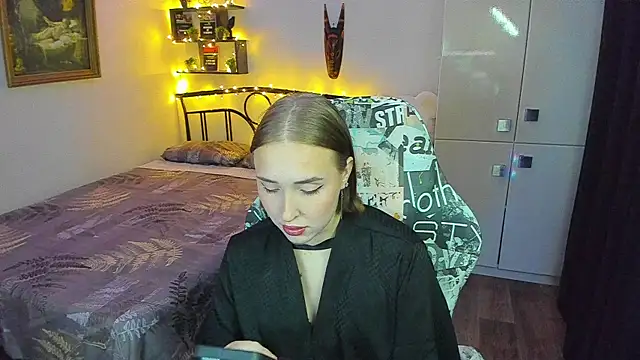 Snapshot of LinaTruly chatting on 2, 7, 2026 LinaTruly online show from 2, 7, 2026
