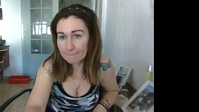 TamaraSweetxo online show from 14, 4, 2026