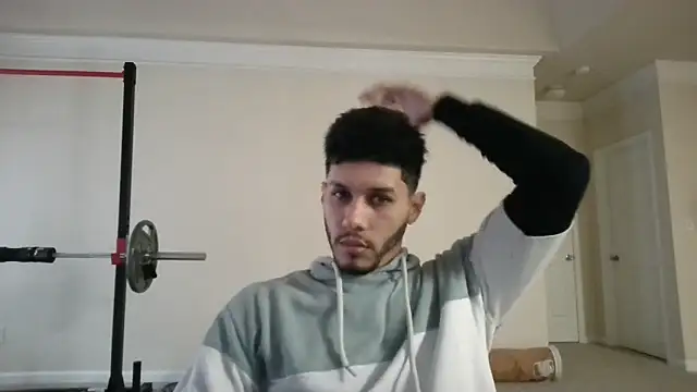 Snapshot of DamnKevin chatting on 17, 12, 2024 DamnKevin online show from 17, 12, 2024