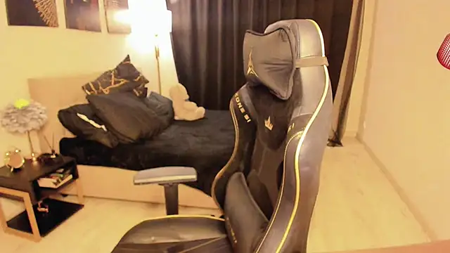 AlluringAriel online show from 31, 3, 2026