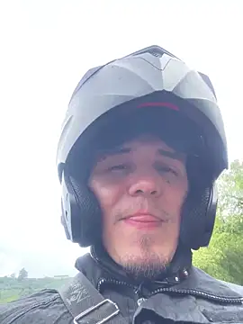 adam-rivera online show from 21, 12, 2024