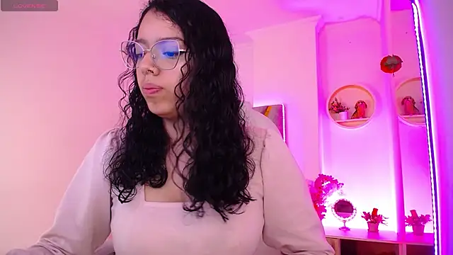 Aurora Brownn online show from 13, 3, 2025