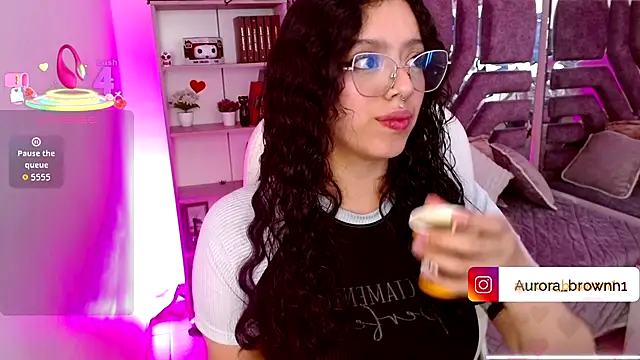 Aurora Brownn online show from 6, 11, 2025