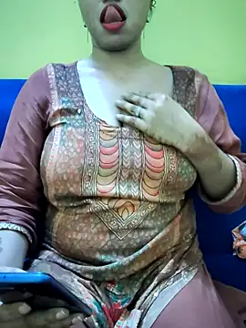 Snapshot of Haniya-143 chatting on 15, 9, 2025 Haniya-143 online show from 15, 9, 2025