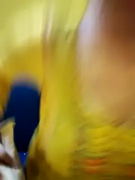 Snapshot of Haniya-143 chatting on 8, 10, 2025 Haniya-143 online show from 8, 10, 2025