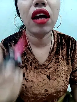 Snapshot of Haniya-143 chatting on 14, 12, 2025 Haniya-143 online show from 14, 12, 2025