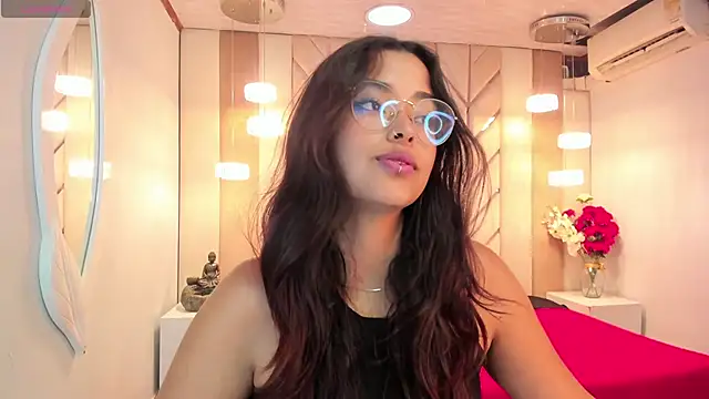 Ariana Pierce online show from 10, 3, 2025