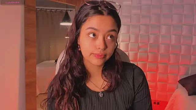 Ariana Pierce online show from 10, 9, 2025