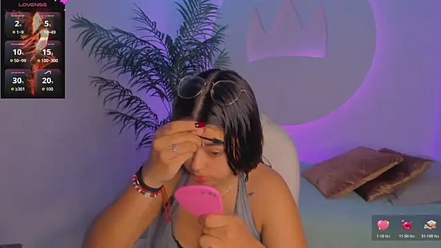 Ariana Pierce online show from 25, 11, 2025