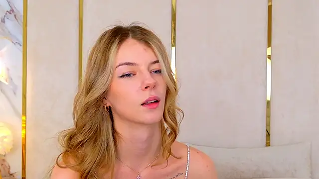 MeganMour online show from 24, 2, 2025