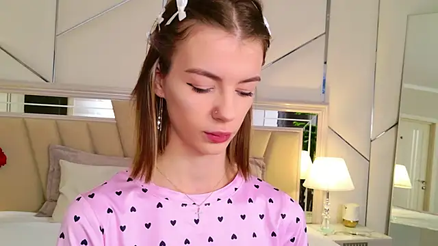 MeganMour online show from 11, 11, 2025