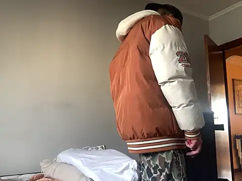 sweet24c online show from 4, 1, 2025