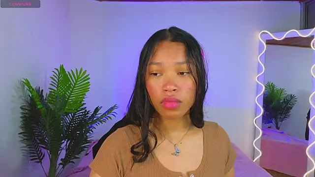 penelope tay1 online show from 4, 2, 2025