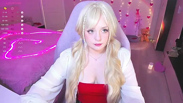 Snapshot of Amy_honey_angel chatting on 12, 2, 2025 Amy honey angel online show from 12, 2, 2025
