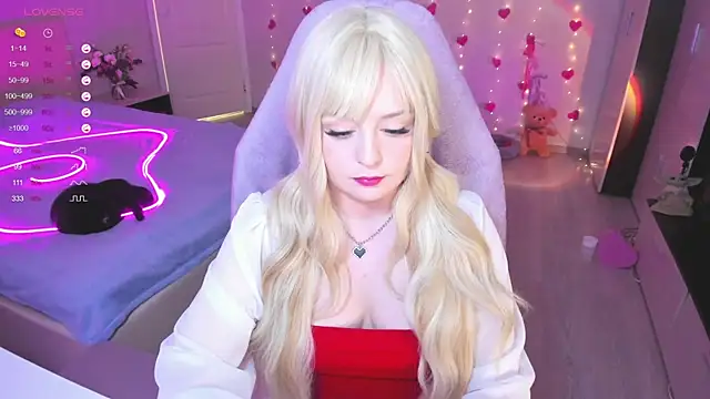 Snapshot of Amy_honey_angel chatting on 21, 3, 2025 Amy honey angel online show from 21, 3, 2025