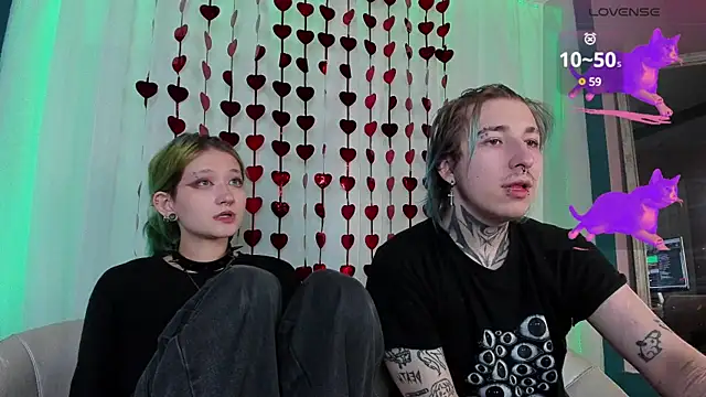 Snapshot of Milten-Trish chatting on 19, 3, 2025 Milten-Trish online show from 19, 3, 2025