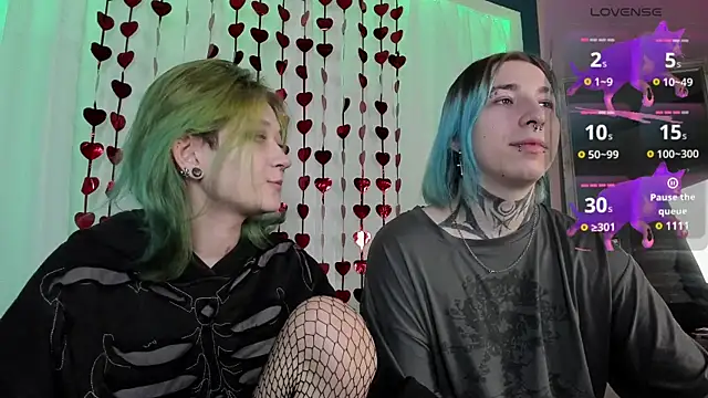 Snapshot of Milten-Trish chatting on 21, 3, 2025 Milten-Trish online show from 21, 3, 2025