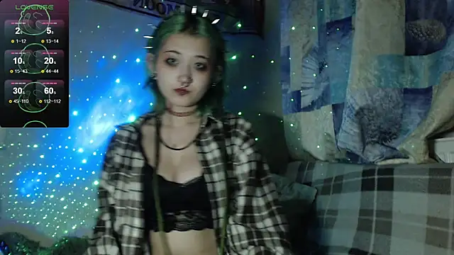 Snapshot of Milten-Trish chatting on 12, 9, 2025 Milten-Trish online show from 12, 9, 2025