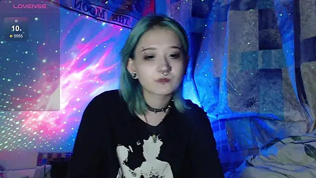 Snapshot of Milten-Trish chatting on 30, 9, 2025 Milten-Trish online show from 30, 9, 2025